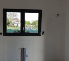 Carrelage + faience + tapisserie