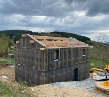 Pannes posées, chevronnage en cours