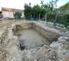 Évacuation des terres et trou pour piscine
