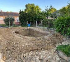Évacuation des terres et trou pour piscine