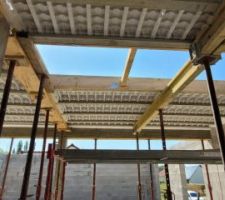 Plancher du 1er &eacute;tage install&eacute; 06/05/2022