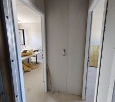 Couloir de distribution de l'étage
