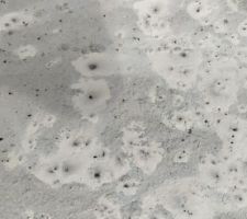 Surface du gros béton, non vibré à la demande de l'expert du cst