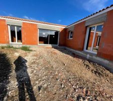 Pose des portes et des vitrages
Mai 2022