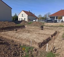 Fondations en cours.