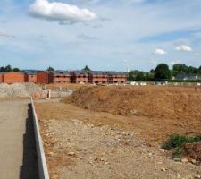 Vue du quartier depuis l'arri&egrave;re du menuisier