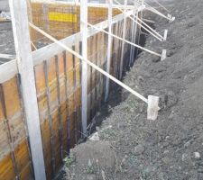 Installation des banches et coulage des murs du sous-sol