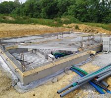 Démontage des hourdis et des poutrelles de la dalle