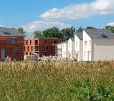 Avanc&eacute; des finitions pour la partie basse du quartier