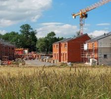 Avanc&eacute; des finitions pour la partie basse du quartier