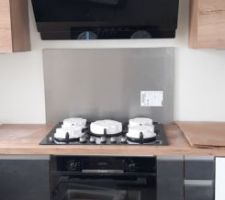Positionnement du four bosch eco clean, intervenu quelques jours plus tard.