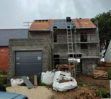 Malheureusement la météo à empêcher la fin de chantier pour la couverture
