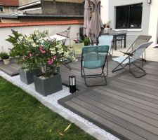 Nouvelle terrasse en bois composite terminée