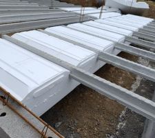 Plancher et installation de l'isolation