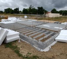 Plancher et installation de l'isolation