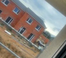 Vu à travers la fenêtre de la chambre arrière