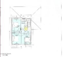 Plan Etage initial constructeur. Dans mon plan, c'est pareil avec rotation 180°C. escalier et SDB coin bas, droite.