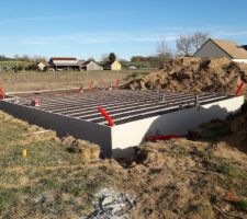 La dalle est pr&ecirc;te &agrave; &ecirc;tre coul&eacute;e