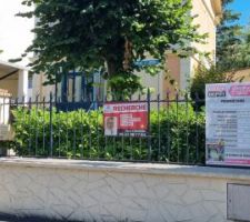 Prise de photo d'affichage correspondant à la fon des travaux de création du carport et de démolition du cabanon de jardin