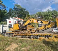 Pelle de 20 tonnes en action pendant 2 jours