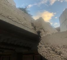 Partie de l?escalier qui arrive &agrave; l?etage