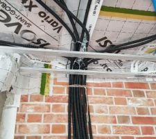 Pose des rails et de l'electricité