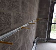 Isolation des murs et pose du pare-vapeur
