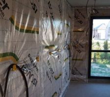 Isolation des murs et pose du pare-vapeur