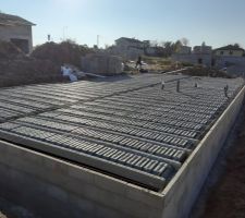 En attente de couler la dalle.