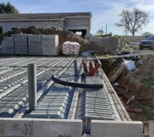 En attente de couler la dalle.