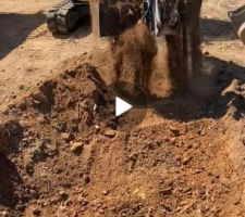 1e coup de godet du tractopelle