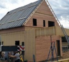 La maison est directement protégées de la pluie.