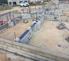 Elevation du vide sanitaire avec réseaux en place