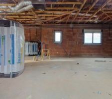 D&eacute;but de la pose des rails pour poser le placo au plafond