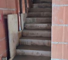 Escalier ma&ccedil;onn&eacute;