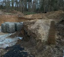 Creusement sous-sol, livraison parpaings