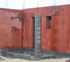 Colonne porche faite.