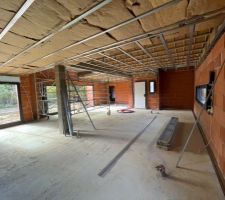 Pose des rails plafond et pose isolant
