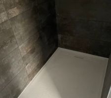 Bac à douche salle d'eau 1