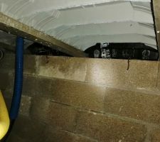 Mauvaise mise en oeuvre : Humidité excessive dans le vide sanitaire car manque aération