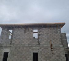 Coffrage débord de toit