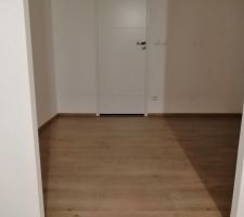 Peinture et pose de parquet