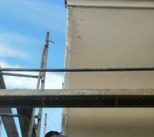 Levée de réserve et nouvelles malfaçons et désordres
Mise en ?uvre non conforme DTU et spécification technique du fabricant 
=> Épaisseur de 7 cm