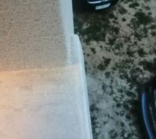 Levée de réserve et nouvelles malfaçons et désordres
Mise en ?uvre non conforme DTU et spécification technique du fabricant 
=> Épaisseur de 7 cm