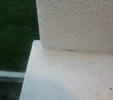 Levée de réserve et nouvelles malfaçons et désordres
Mise en ?uvre non conforme DTU et spécification technique du fabricant 
=> Épaisseur de 7 cm