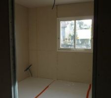 Notre chambre vue du dressing