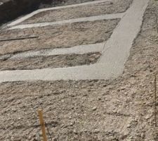 Début des fondations béton coulé