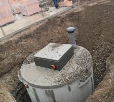 D&eacute;but des raccordements et mise en place de la micro station