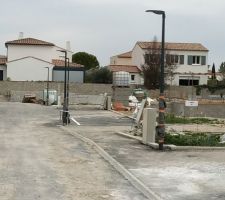 Le lotissement depuis les places de parking