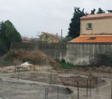Fondations coulées - En prise sous la pluie